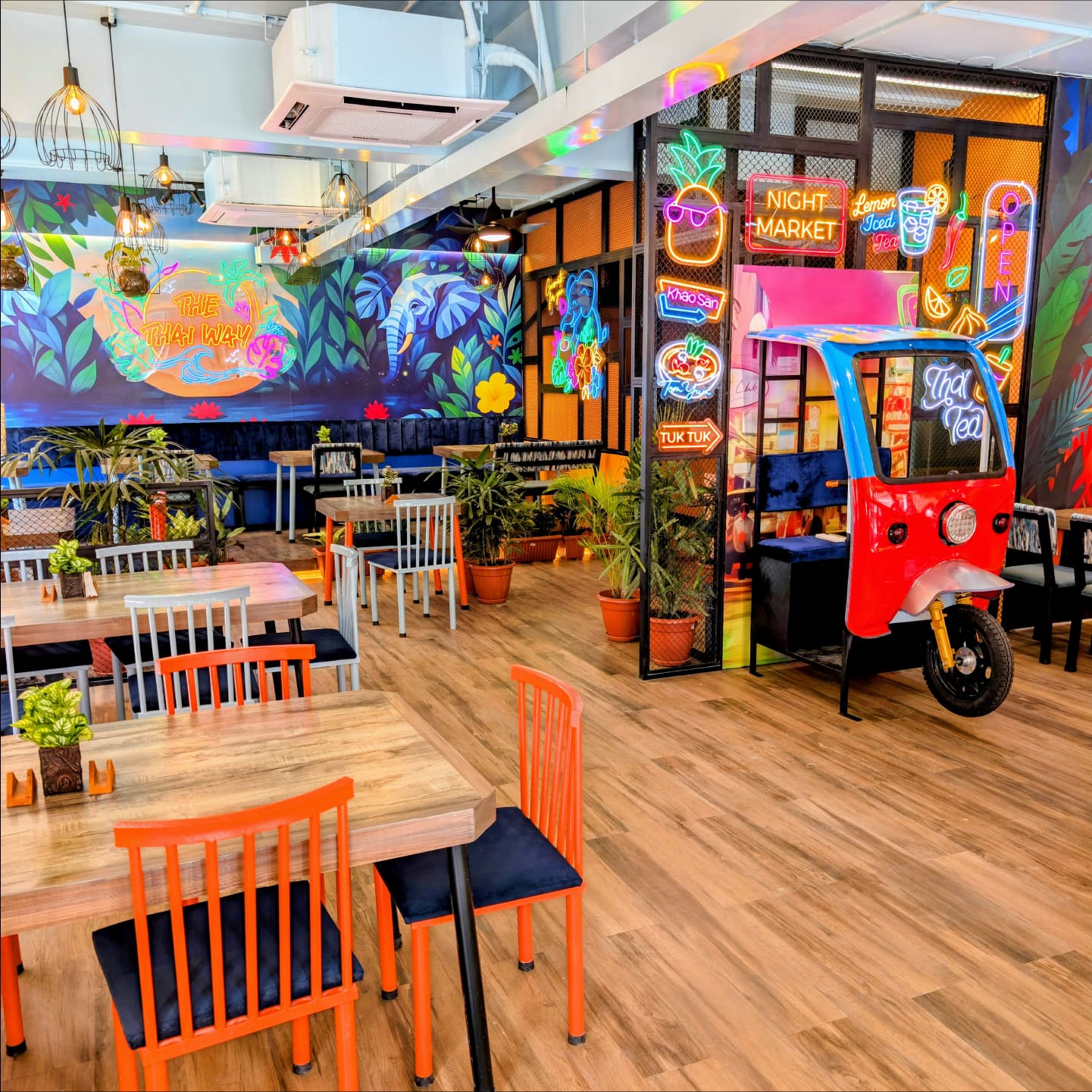Khao San Uttara dining room